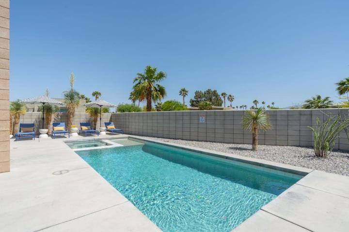 Chic Luxurious Desert Home- Private Pool Hot Tub Palm Springs Exteriör bild