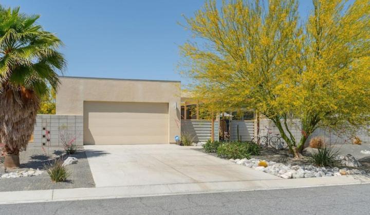 Chic Luxurious Desert Home- Private Pool Hot Tub Palm Springs Exteriör bild